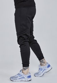 SIKSILK JOGGERS - Tracksuit bottoms - black