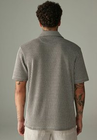 Next TEXTURED SHORT SLEEVE - Majica - neutral brown stripe