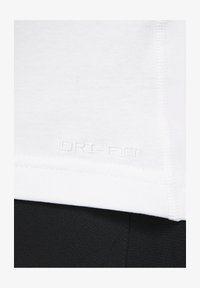Δεν επιλέχθηκε, white white