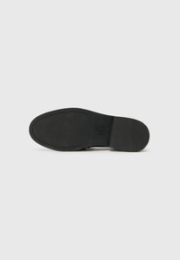 Billi Bi Mokasīni - black