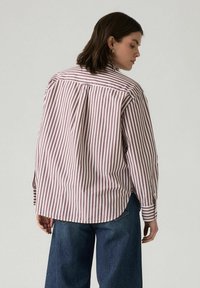 Levi's® HARLIE BOYFRIEND - Camicia - serafina stripe choc