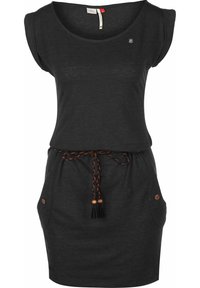 Mustan lyhyen mekon pehmeää kangasta, jossa on vaaleareunainen pääntie, hihattomat hihat, nyöritettävä vyötärö, jossa on tupsu, sekä nappikiinnityksellä varustetut sivutaskut.