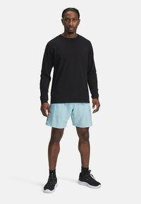 Under Armour TECH WORDMARK - Sports shorts - stream