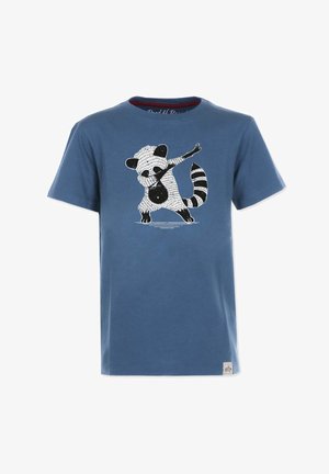 Blå bomulds t-shirt med et sort-hvidt vaskebjørn grafik. Korte ærmer, rund hals, med et lille logo-patch nederst til venstre.