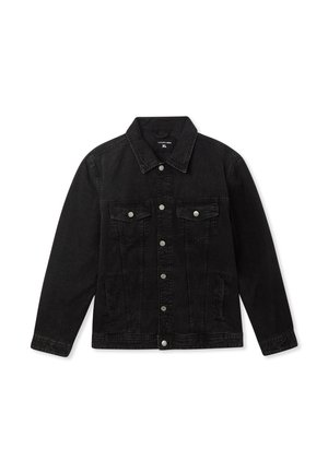 Giacca in denim nera con un design classico, dotata di colletto a punta, due tasche sul petto, bottoni argento e tasche laterali.