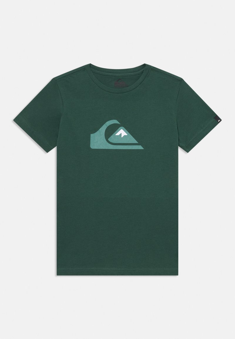 T-shirt in cotone verde con maniche corte e colletto rotondo. Presenta un grande logo a forma di onda blu chiaro sul fronte.