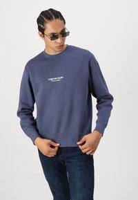 Jack & Jones JORVESTERBRO CREW NECK - Sudadera - nightshadow blue