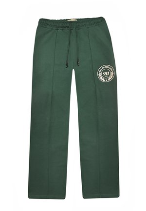 Mørkegrønne joggingbukser med elastisk taljebånd, detaljer med frontsøm, snøre og "Pas de Monaco 911 Club"-logo på venstre lår.