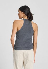 GAI+LISVA Top - dark grey