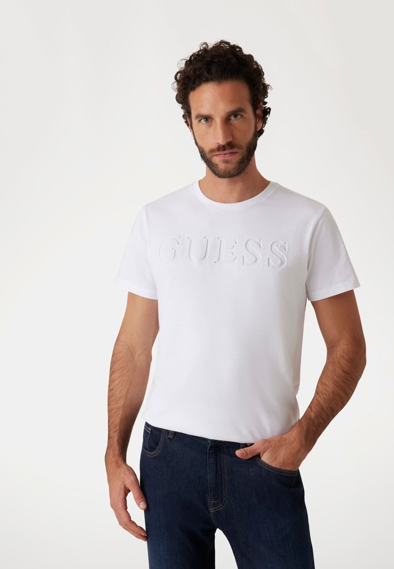 Guess PRÄGE-LOGO - Tričko s potlačou - weiß