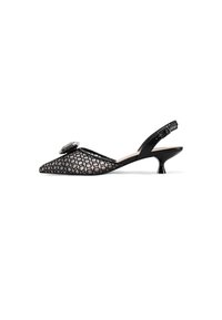 Scarpa slingback nera con punta affusolata, materiale testurizzato e dettaglio decorativo con fibbia. Presenta un tacco basso e grosso.