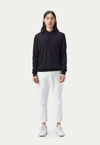 GOBI Cashmere Långärmad tröja - black