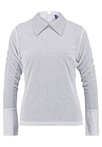 Haut argenté à manches longues en tissu texturé pailleté, doté d'un col classique et d'une fermeture éclair au dos, avec des manches ajustées.