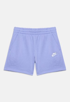 Pantalones cortos Nike de color púrpura claro con cintura elástica, bolsillos laterales y logo bordado en blanco en la pierna izquierda.