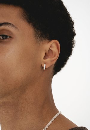 Common Lines CENTRE HOOP UNISEX - Pendiente individual - silberfarben