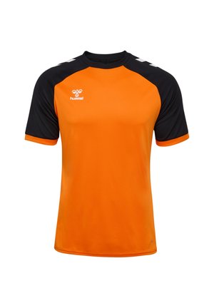 Korte mouwen sportshirt met een oranje lichaam, zwarte raglanmouwen en een subtiele meshtextuur, met witte logo- en driehoekaccenten.