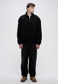 Urban Classics TROYER - Flīsa džemperis - black