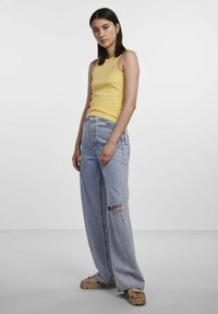 Pieces PCRUKA - Top - flax