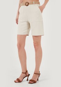Kratke hlače - beige