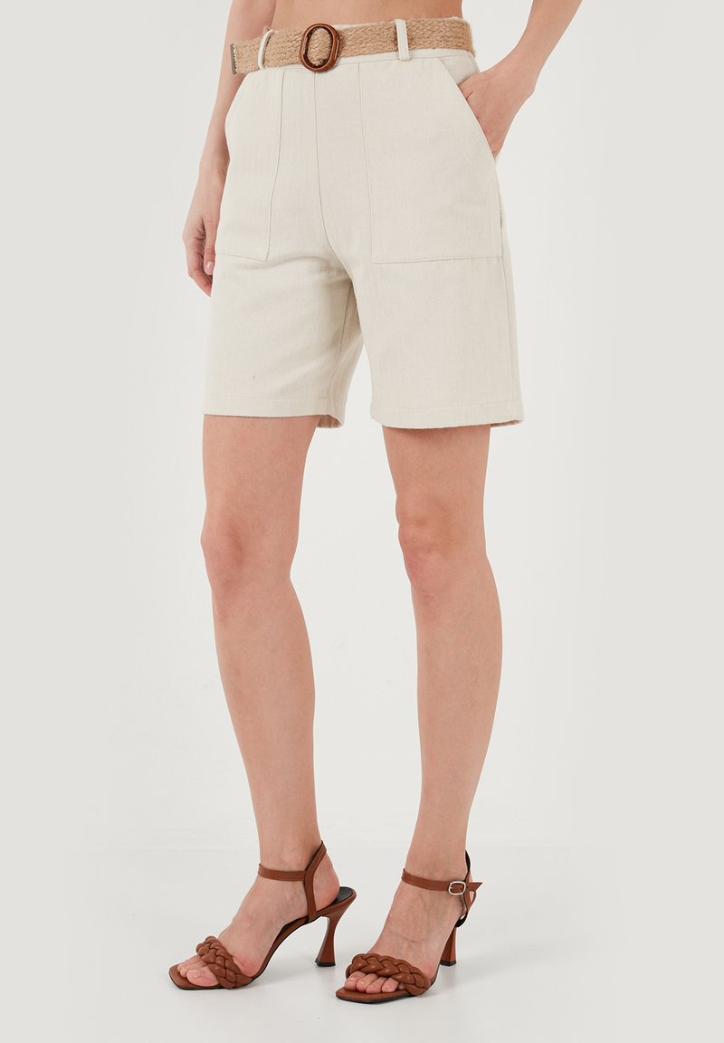 LELA Kratke hlače - beige