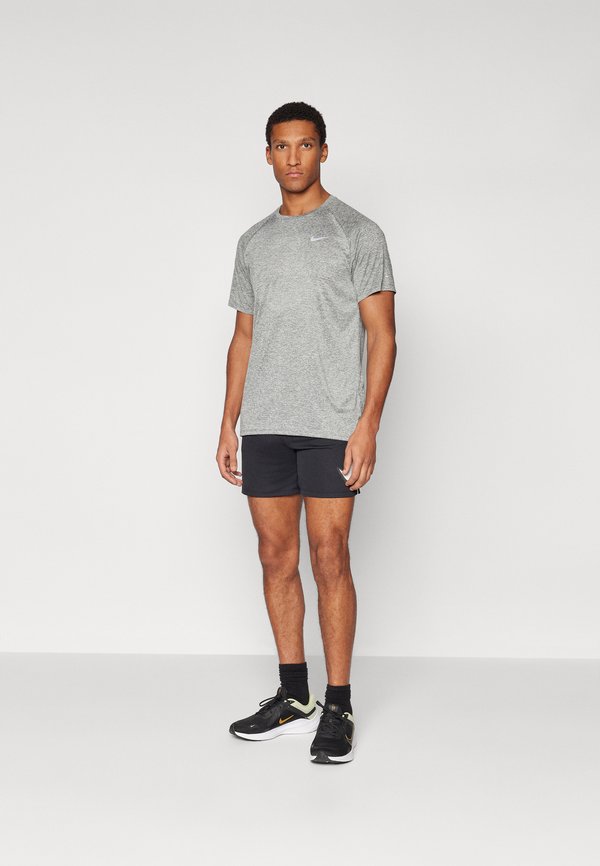STRIDE TOP - Sports T-shirt3