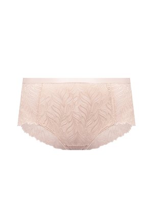 Koronkowe majtki w delikatnym odcieniu nude, z kwiatowym wzorem, falbaniastymi brzegami i gładką talią. Szczegółowa tekstura dodaje elegancji.