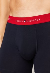 Tommy Hilfiger 3 PACK - Trunks - desert sky/white/primary red