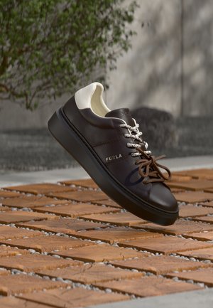 Furla, HYPE SNEAKER - Αθλητικά παπούτσια - cioccolato/talco