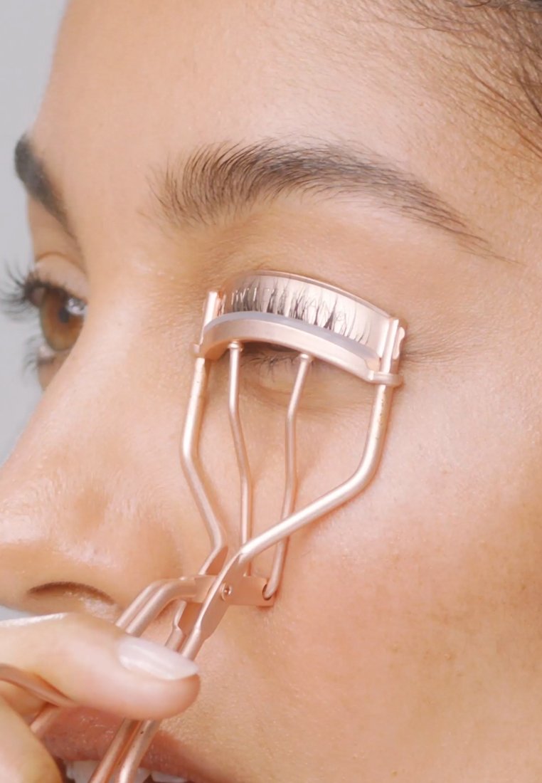 Wimpernzange Mit Rutschfestem Ringgriff – Professionelles Beauty-Tool In Roségold