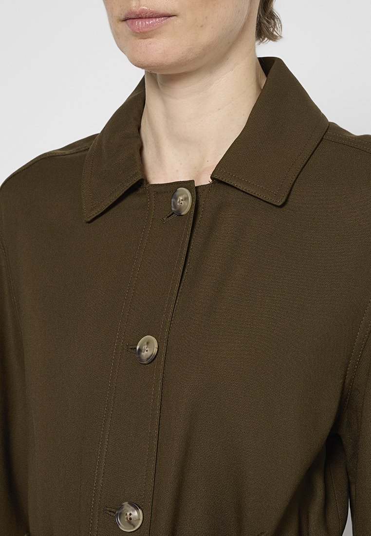 Leichte Jacke