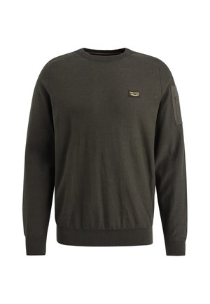 Sweatshirt vert foncé à manches longues, col rond, avec des bords côtelés au niveau des poignets et de l'ourlet, arborant une petite patch sur la poitrine et une poche latérale sur la manche.