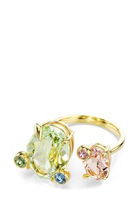 Guld ring med to store ovale ædelsten: en lys grøn sten og en lyserød sten, med mindre accenter i grøn og blå.