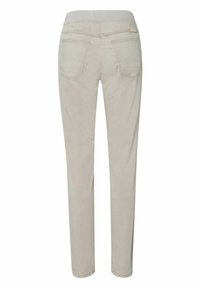 Helle beiger Hose mit taillierter Form, elastischem Bund und zwei Gesäßtaschen. Glatte Textur ohne sichtbare Muster.