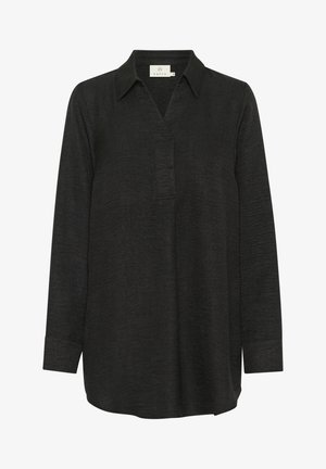 Sort langærmet skjorte lavet af struktureret stof. Har krave, delvis knaplukning og lige kant med let rundede kanter.