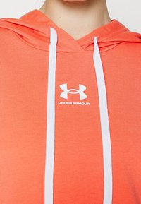 Under Armour Sweat à capuche - red