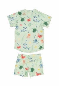 Kortärmad simset för barn i mintgrön färg dekorerat med tecknade marina djur, inklusive hajar, sköldpaddor och krabbor, med lekfulla mönster.