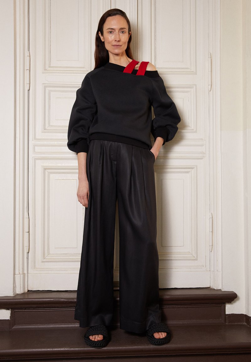 Ioana Ciolacu BREEZE MIX - Sweatshirt - black/red