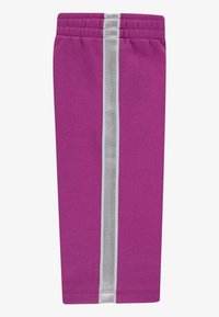 Nike Sportswear SHINE CREW PANT SET - Pantaloni sportivi - hot fuchsia