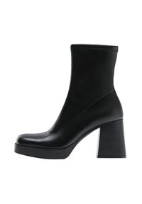 Členkové čižmy na vysokom opätku - black