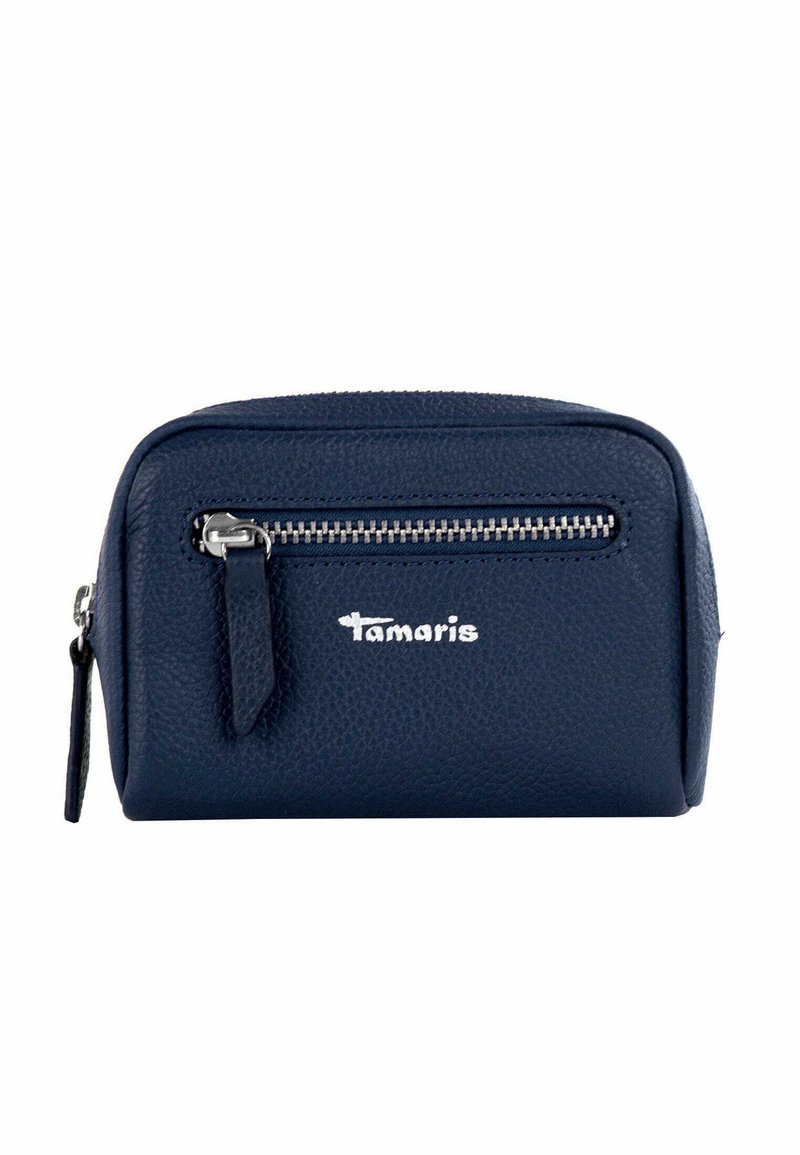 Borsetta in pelle blu navy con finitura testurizzata, dotata di chiusura a zip in metallo argentato e un piccolo tirante per la zip, con il logo "Tamaris".