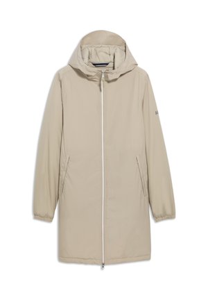 Cappotto impermeabile beige con cappuccio, chiusura frontale con zip, polsini elastici e due tasche laterali. Texture liscia e design minimale.