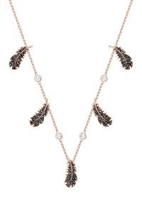 Roségoldkette mit fünf schwarzen, federförmigen Anhängern und vier kleinen, klaren, runden Kristallen, gleichmäßig verteilt.