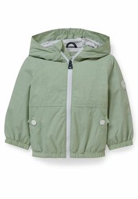 Světle zelená bunda s kapucí na předním zipu, elastickými manžetami a dvěma předními kapsami, s proužkovanou podšívkou a kruhovým logem jako akcentem.