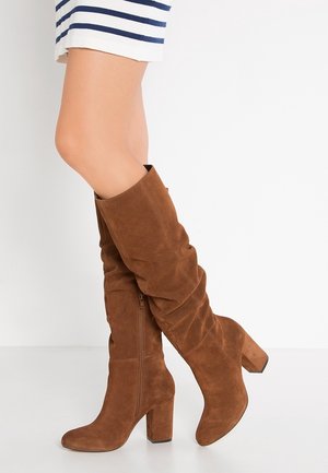 Bottes à talons hauts - cognac