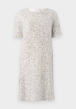 Rövid ujjú ruha fényes ezüst flitterekkel, lekerekített nyakkivágással és laza szabással, belső béléssel a kényelem érdekében.