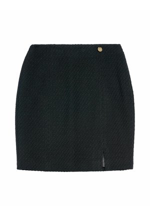 Czarna spódnica o teksturowanym wykończeniu z dopasowaną sylwetką. Ma boczne rozcięcie oraz mały złoty guzik na pasku.