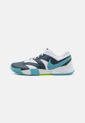 Nike Performance COURT LITE 4 - Zapatillas de tenis para todas las superficies - white/volt/armory navy/denim turquoise