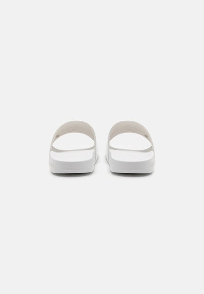 EA7 Emporio Armani UNISEX - Чехли за басейн - white/rose