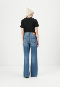 Replay BECKA PANTS - Jeans relaxed fit - medium blue