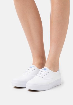 TRIPLE - Joggesko - white